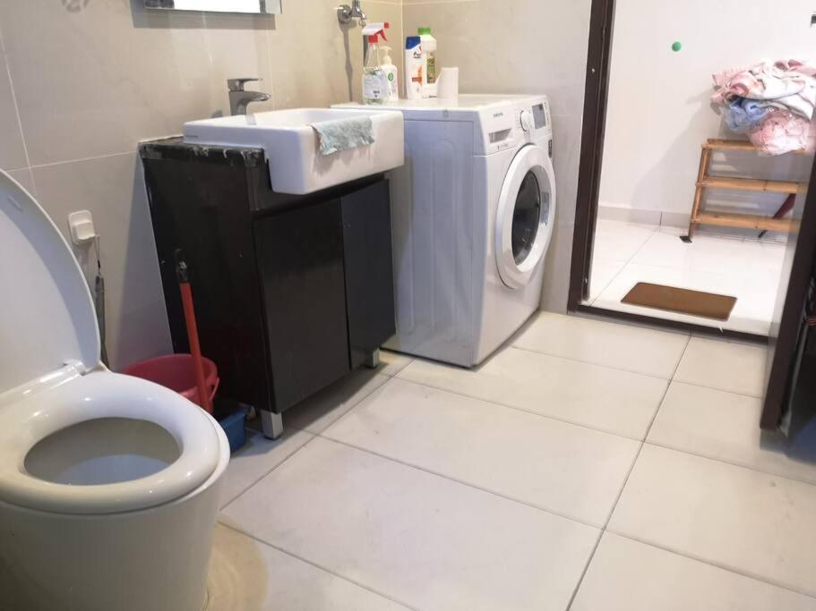 Country Garden Bay Point Homestay By Easyhomestay ジョホールバル エクステリア 写真